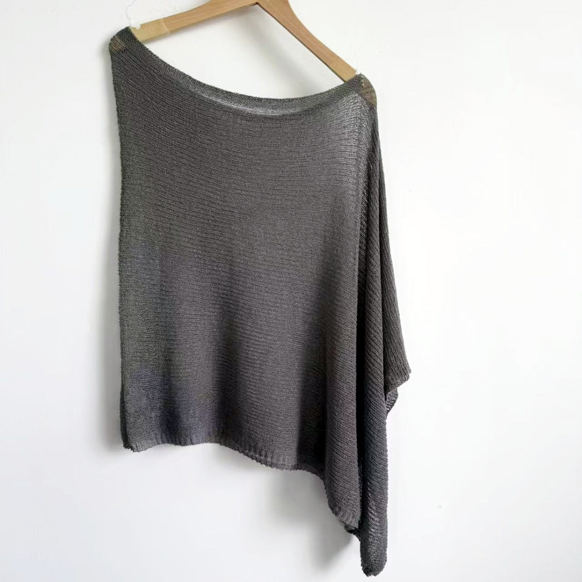 One-piece halter shawl