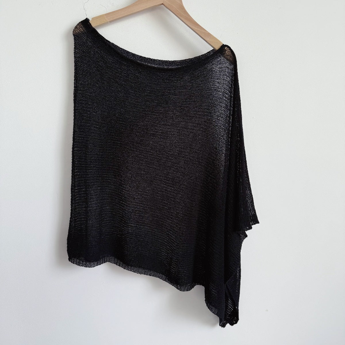 One-piece halter shawl