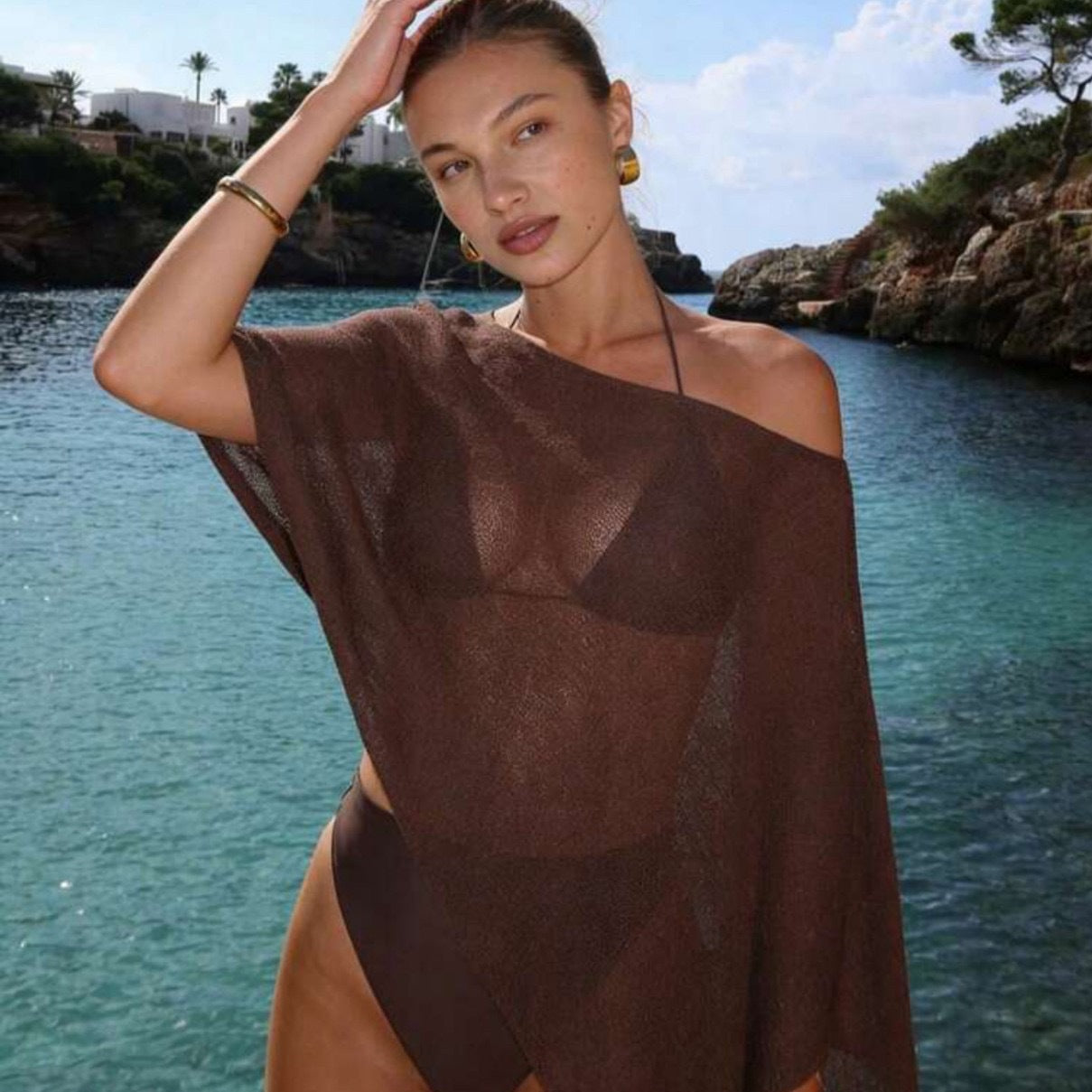 One-piece halter shawl
