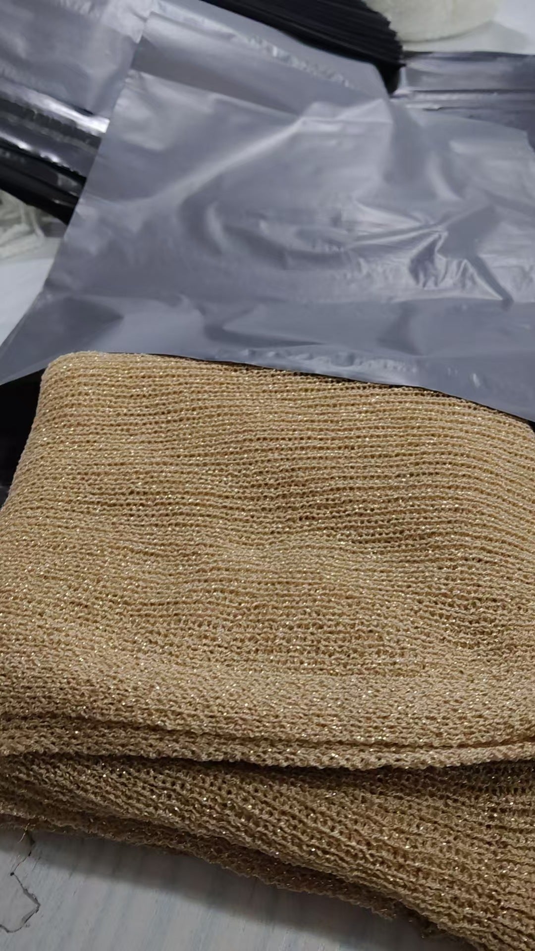 One-piece halter shawl