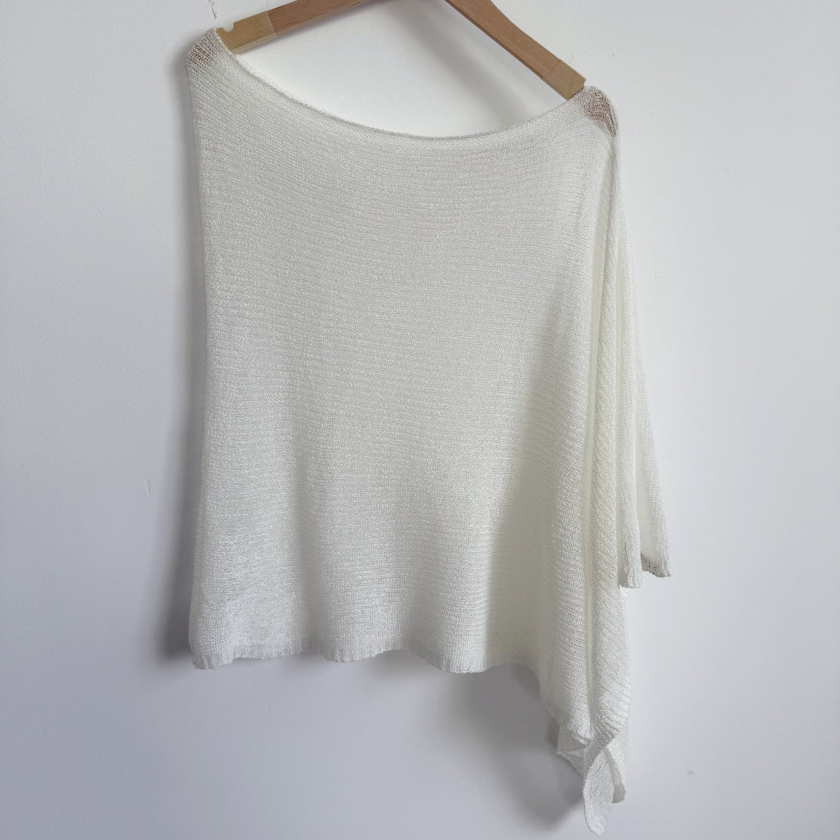 One-piece halter shawl
