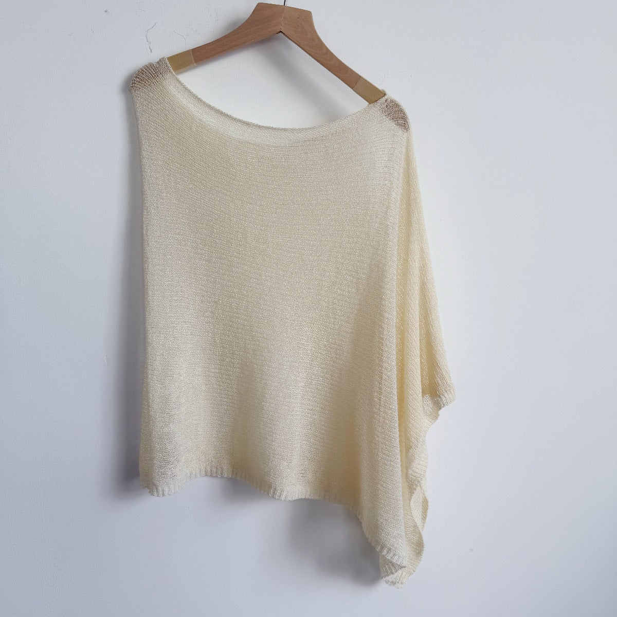One-piece halter shawl