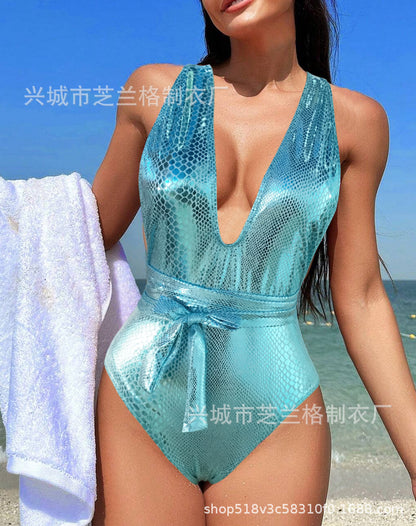 One-piece solid color deep V swimsuit