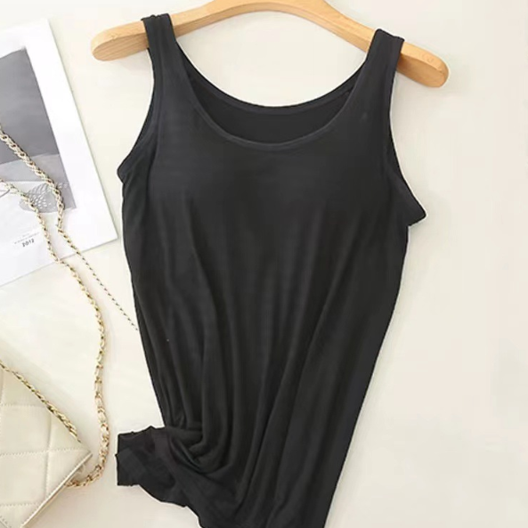 One-Piece Vest with Built-in Chest Pad