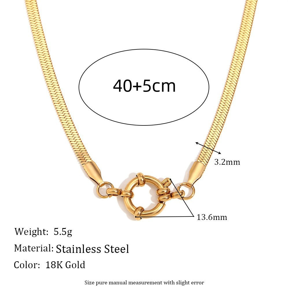 Open-ended necklace with pendant