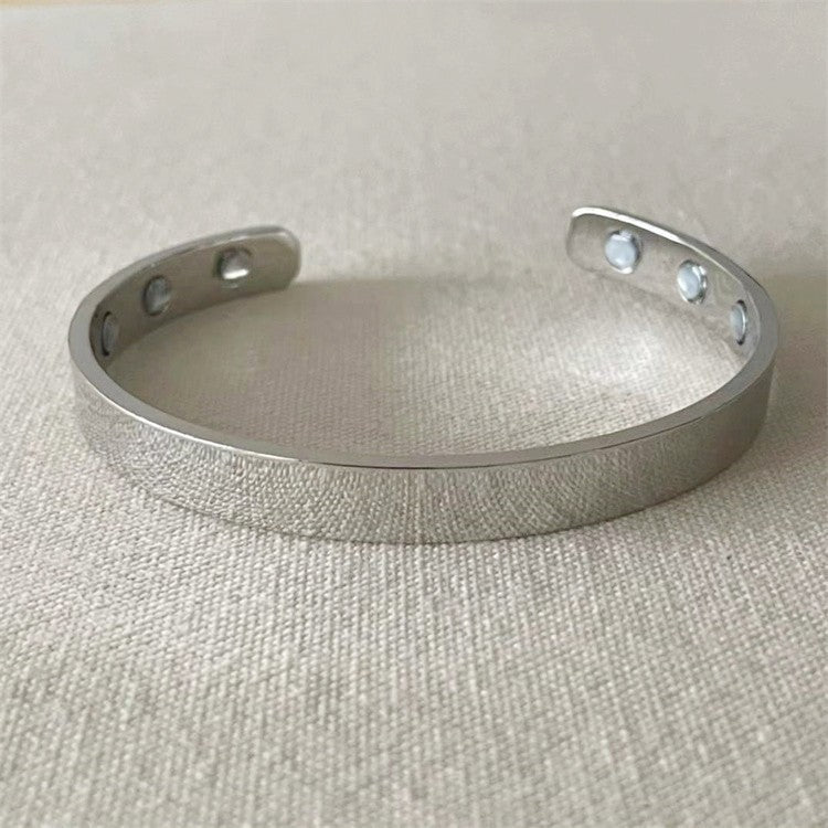 Open magnetic ring bracelet
