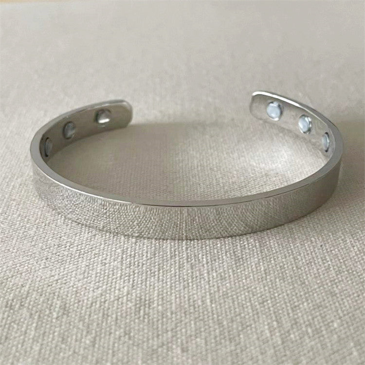 Open magnetic ring bracelet