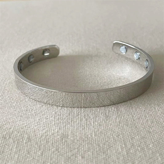 Open magnetic ring bracelet