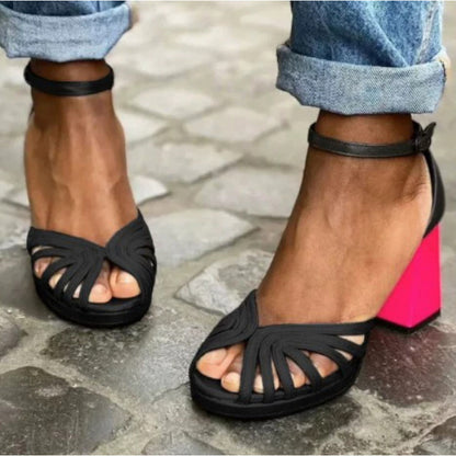 Open-toe strap sandals