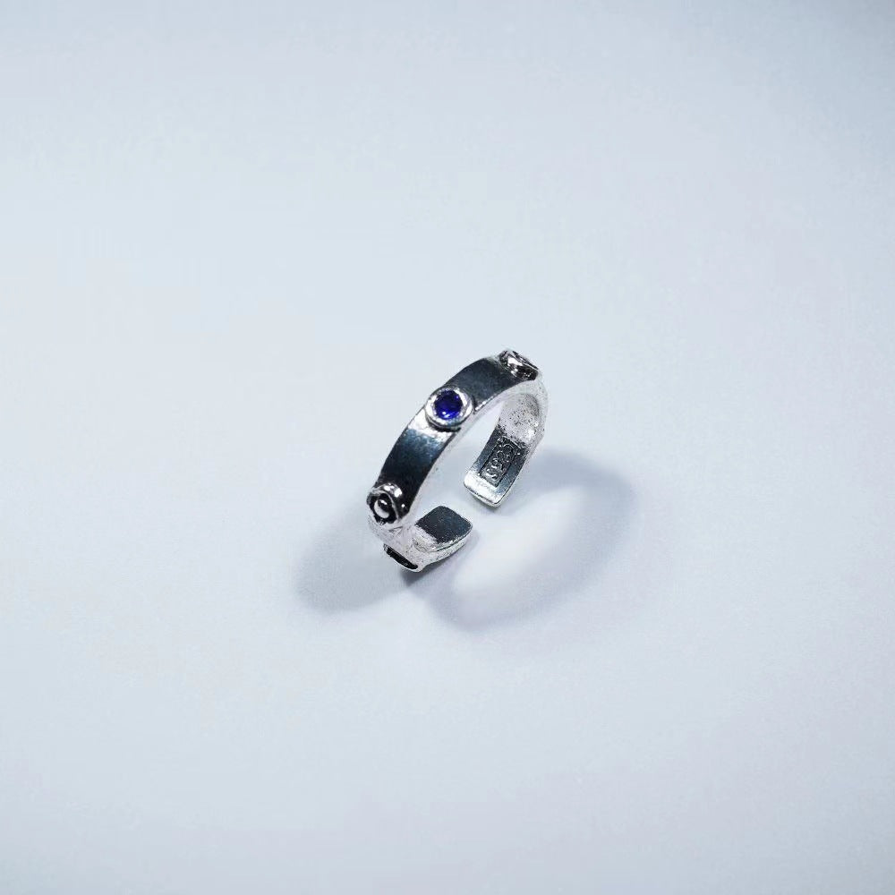 Opening adjustable ring