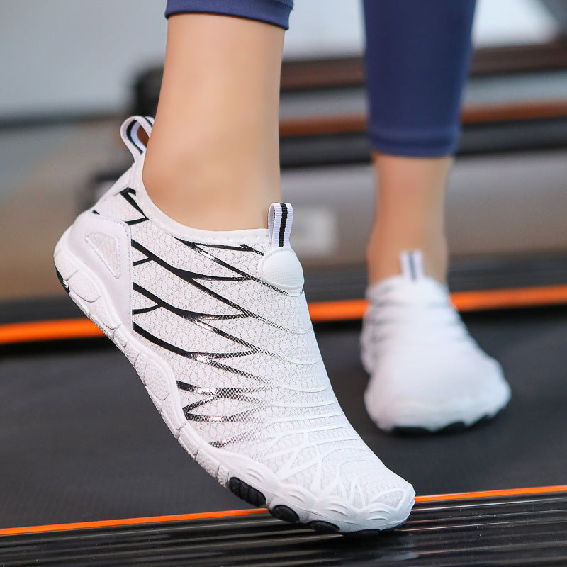 Outdoor Five-Finger Tracing Shoes