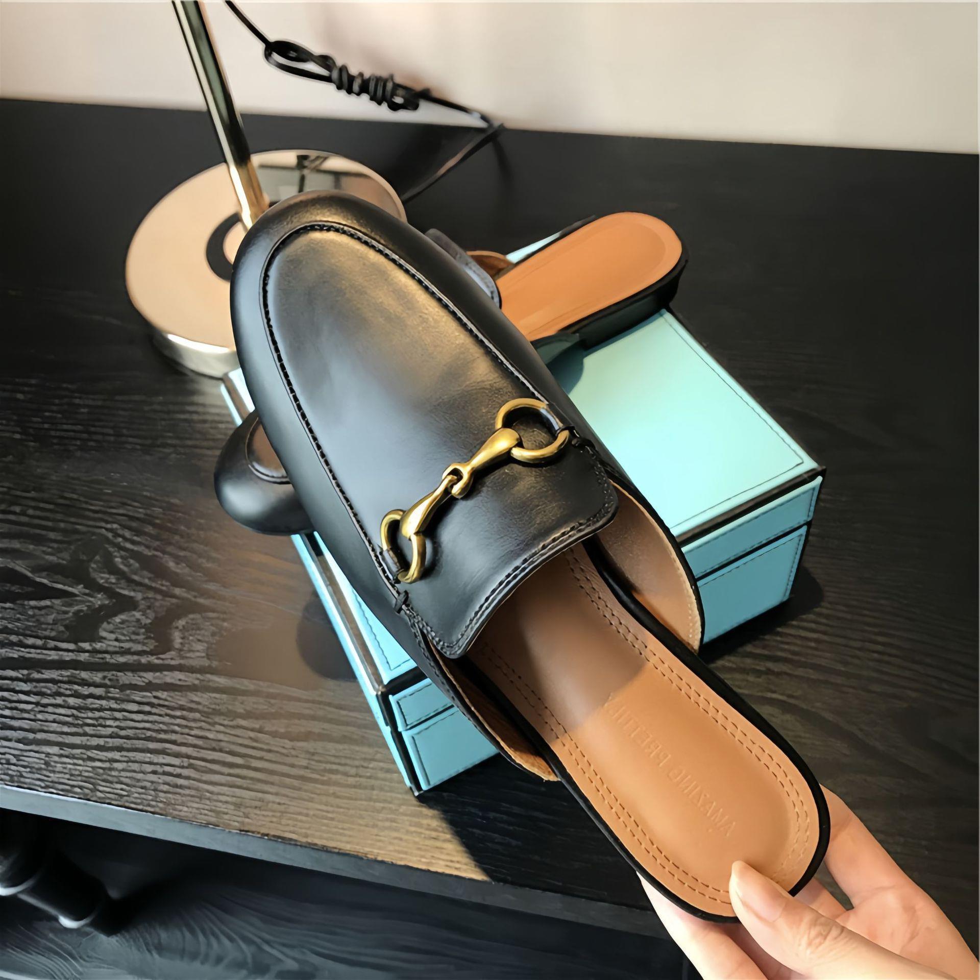 Outdoor Flat Slippers