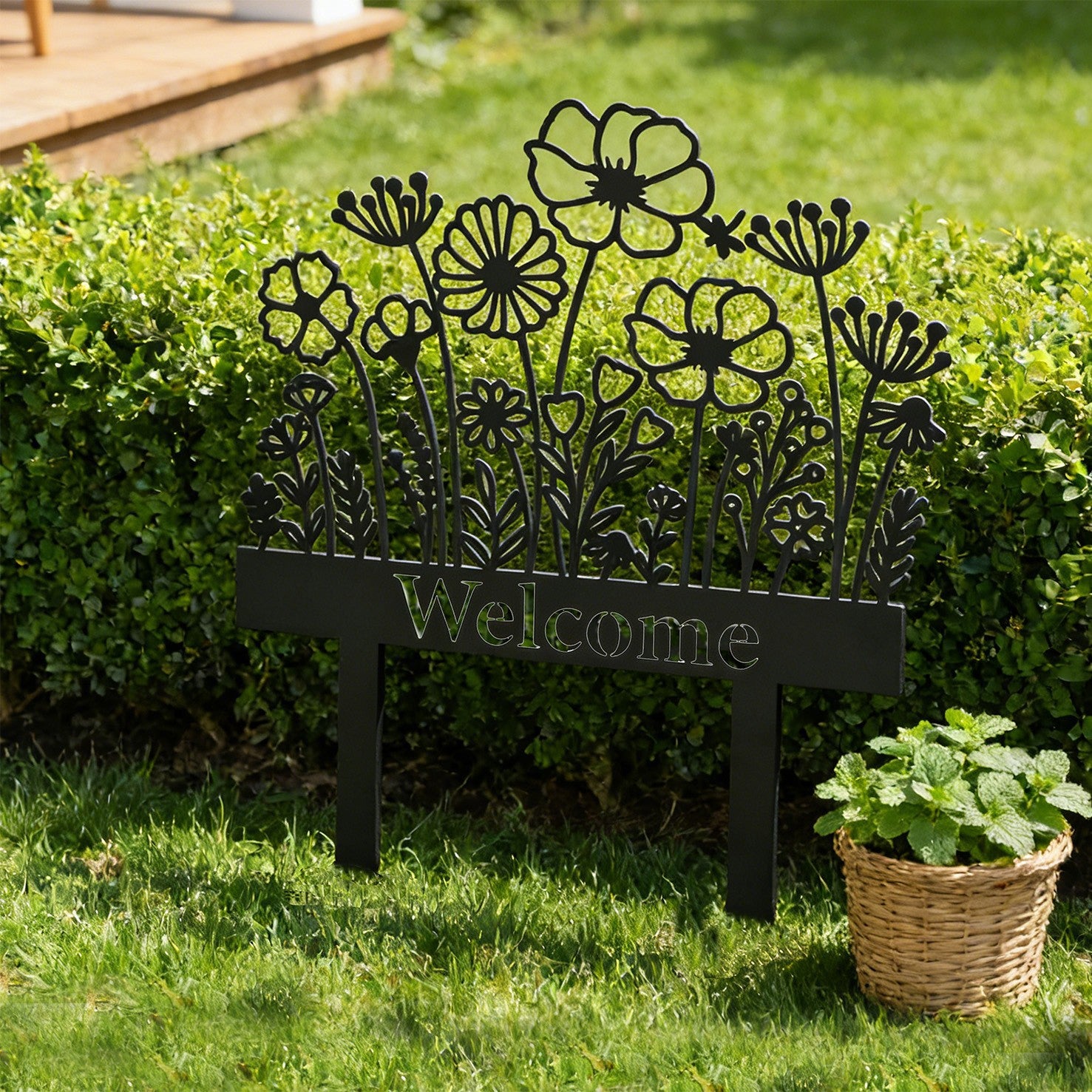 Outdoor Garden Welcome Sign