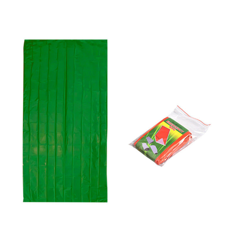 Outdoor insulation first-aid blanket