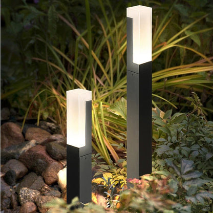 outdoor lawn light