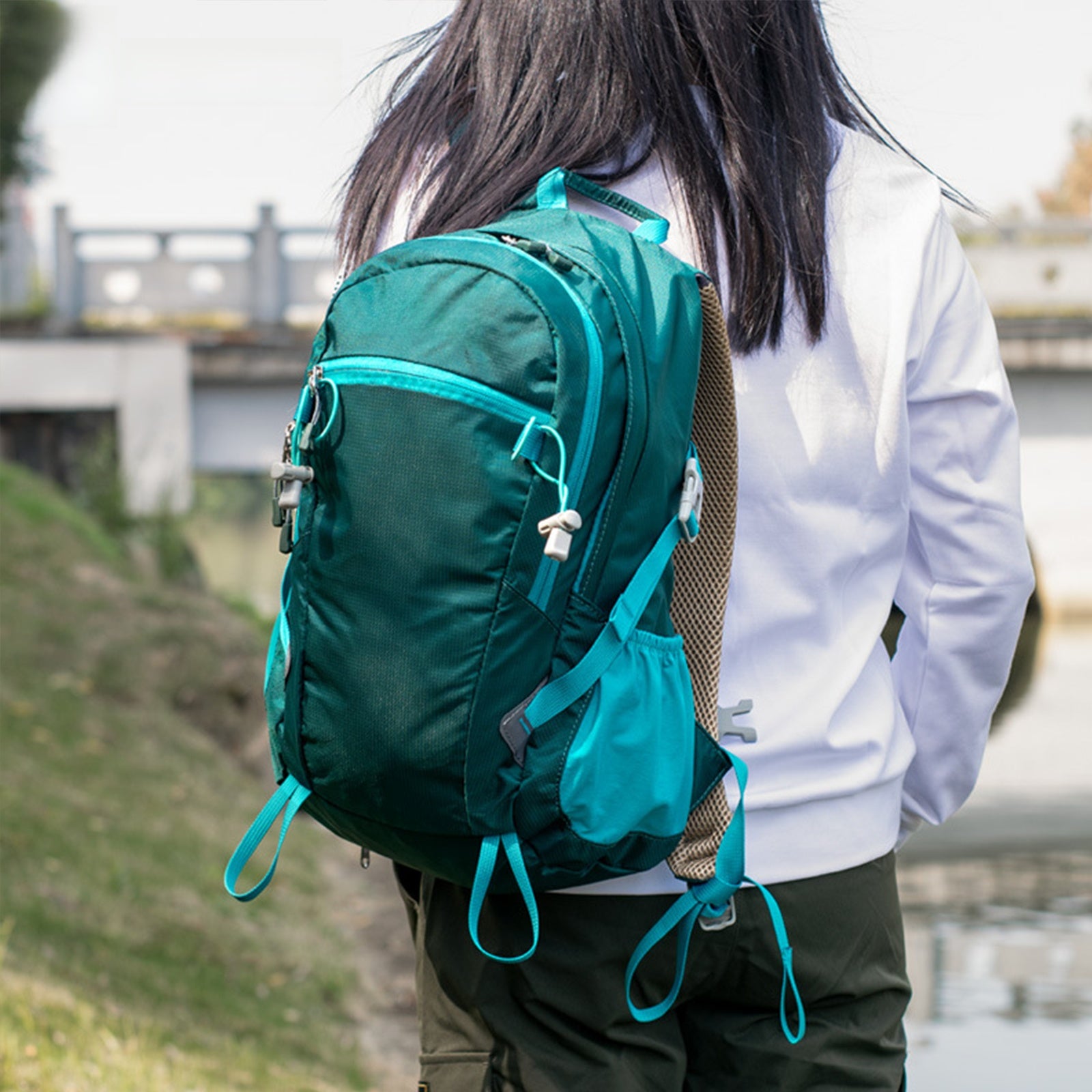 Outdoor lightweight backpacks