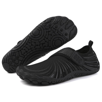 Outdoor lightweight waterproof shoes