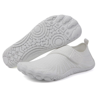 Outdoor lightweight waterproof shoes