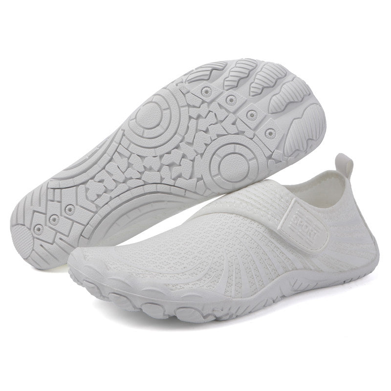 Outdoor lightweight waterproof shoes