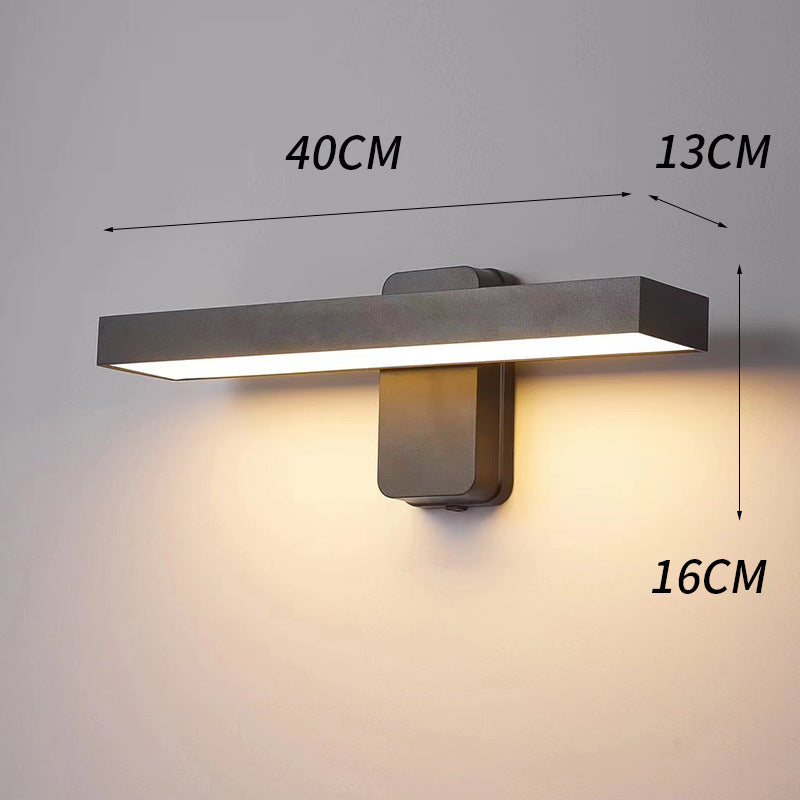 Outdoor waterproof wall light