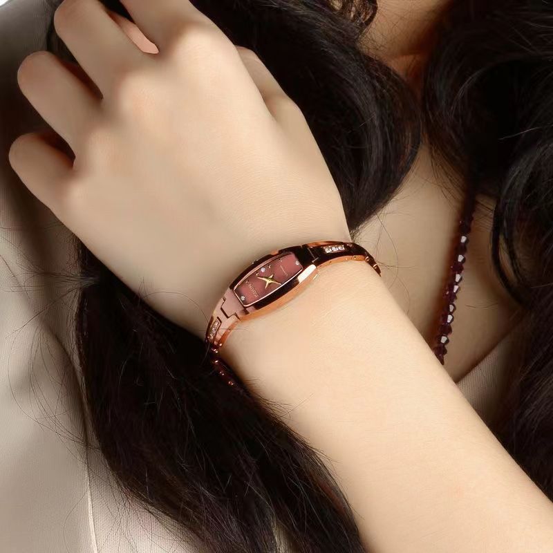 Oval ladies' watch with a small dial