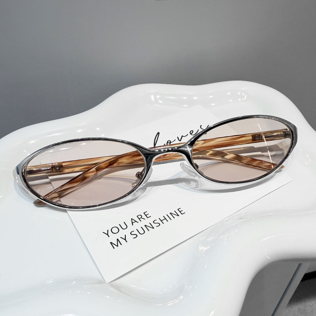 Oval Metal Frame Sunglasses with Spring Temples