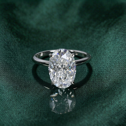 Oval moissanite ring