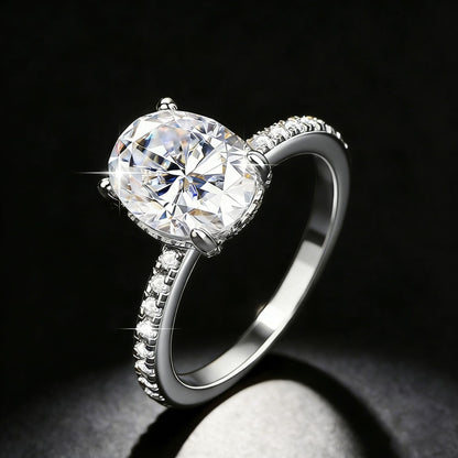 Oval Moissanite Ring Light Luxury Wedding Ring for Women