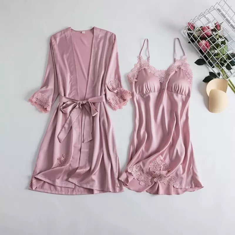 Padded nightgown with straps