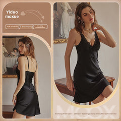 Black strap [with removable chest pad]]