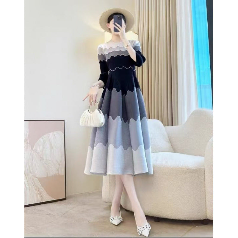 Palace Style Gradient Pleated Dress
