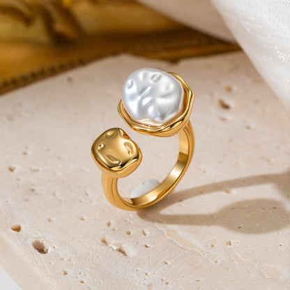 Pearl Adjustable Ring