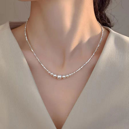 Pearl and silver necklace