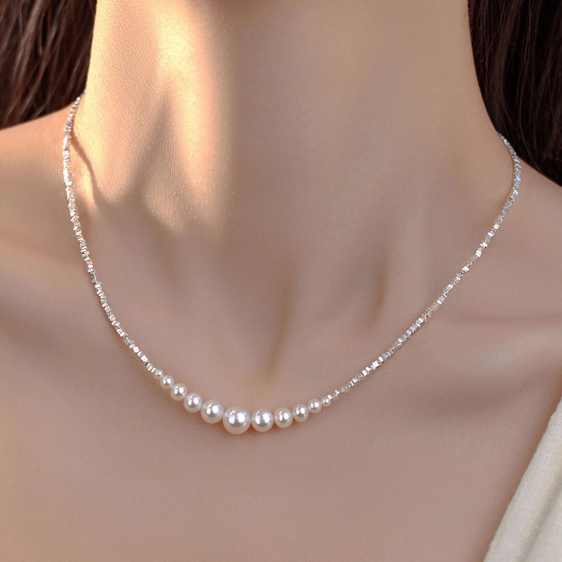 Pearl and silver necklace