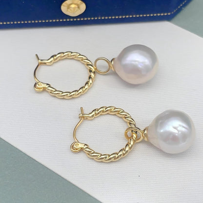 Pearl Baroque earbuckle