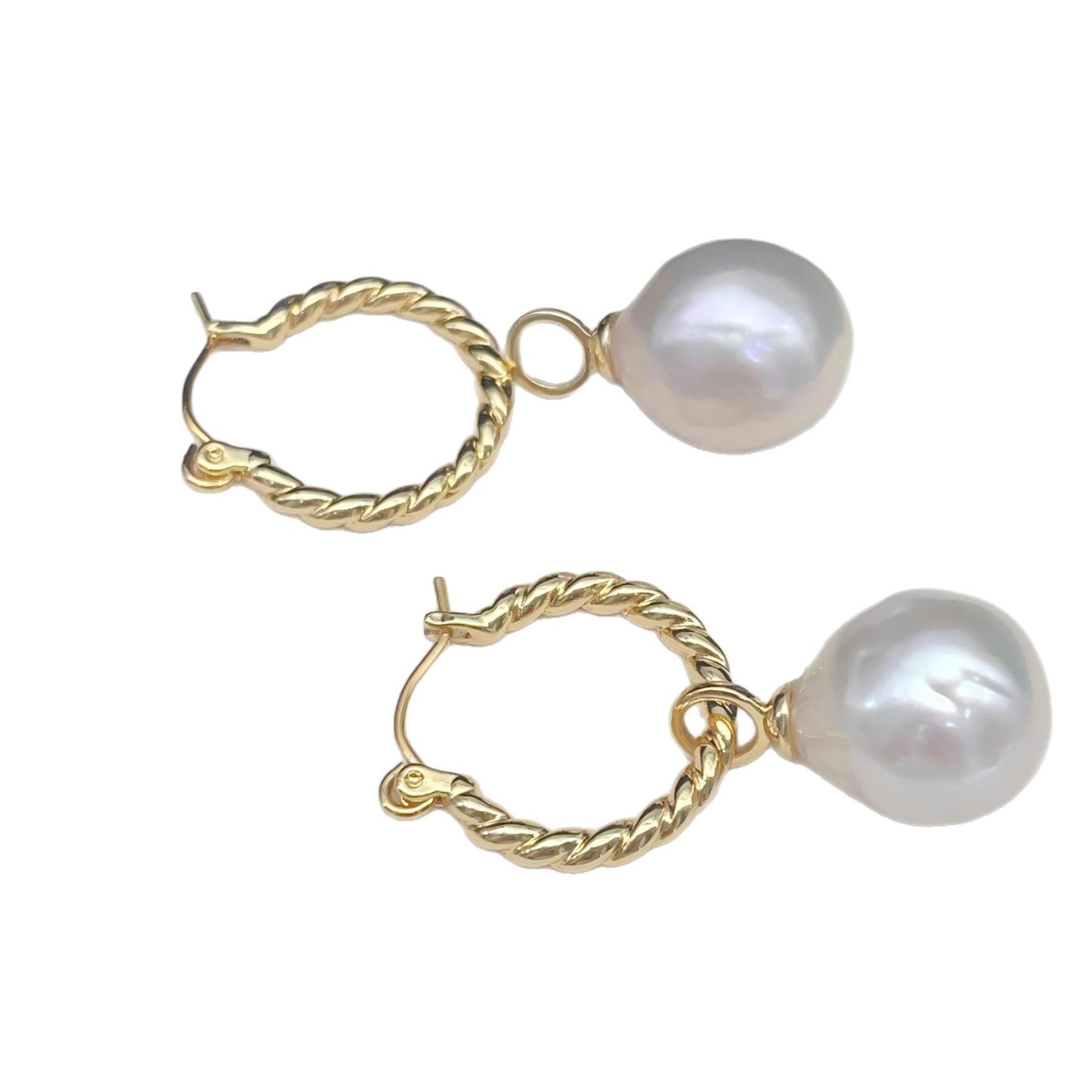 Pearl Baroque earbuckle
