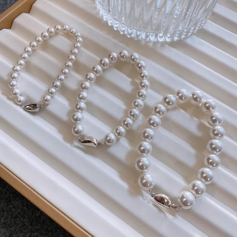 Pearl bracelet