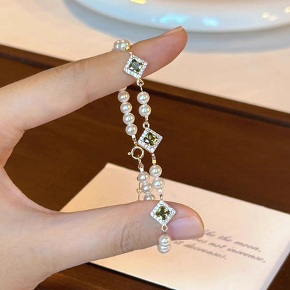 Pearl bracelet