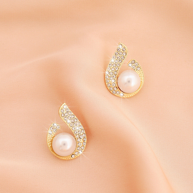 Pearl Drop Circle Silver Earrings