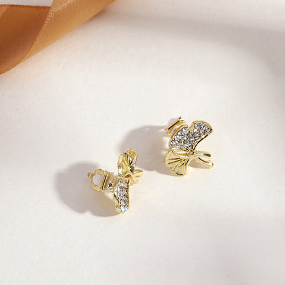 Pearl Ear Clips