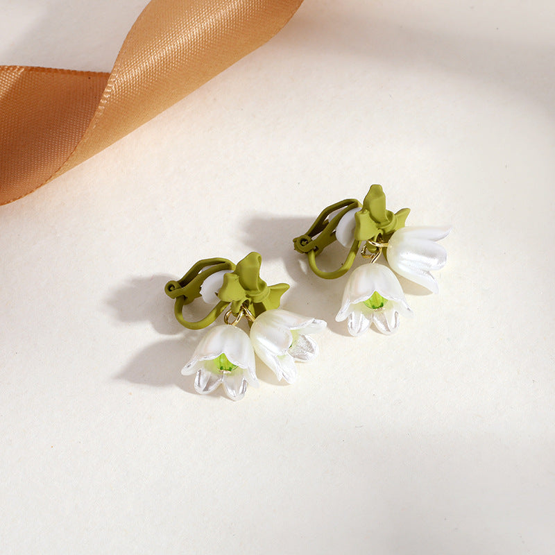 Pearl Ear Clips