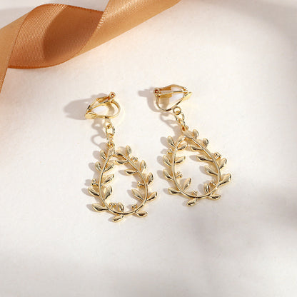 Pearl Ear Clips