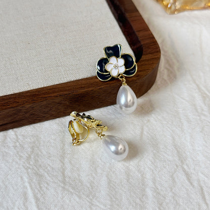Pearl Ear Clips