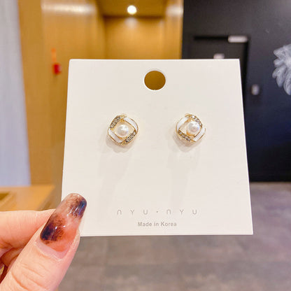 pearl earrings