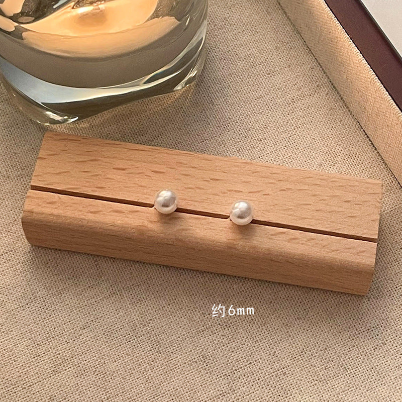 pearl earrings