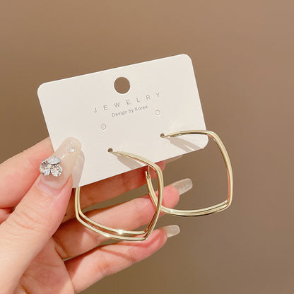 pearl earrings