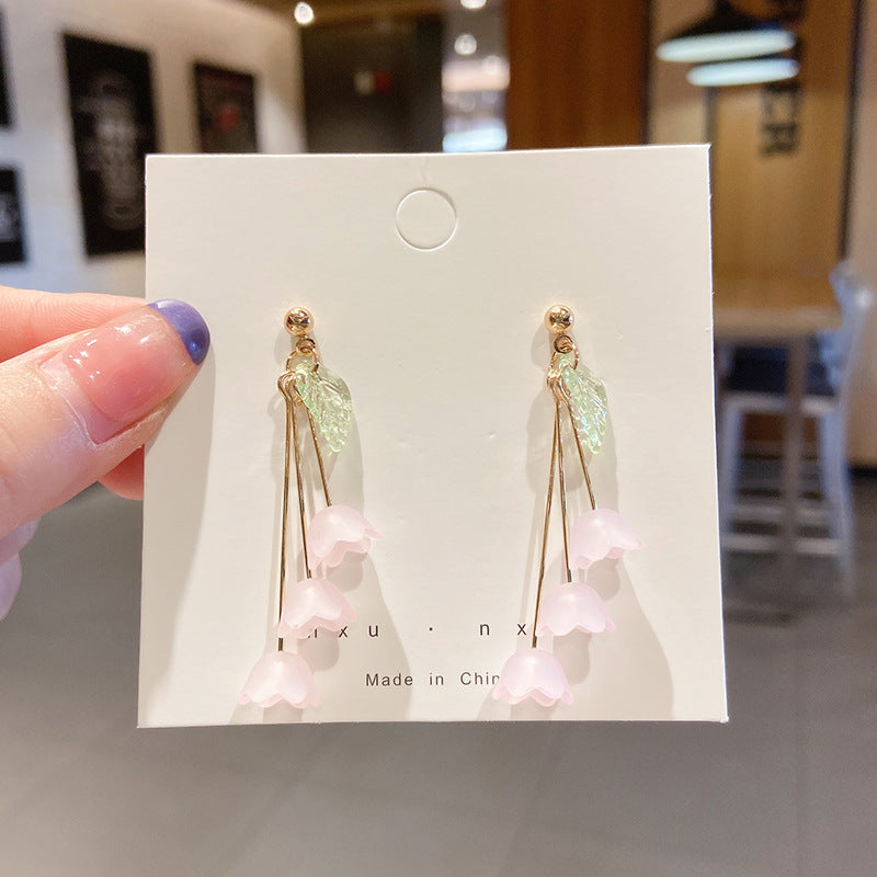 pearl earrings