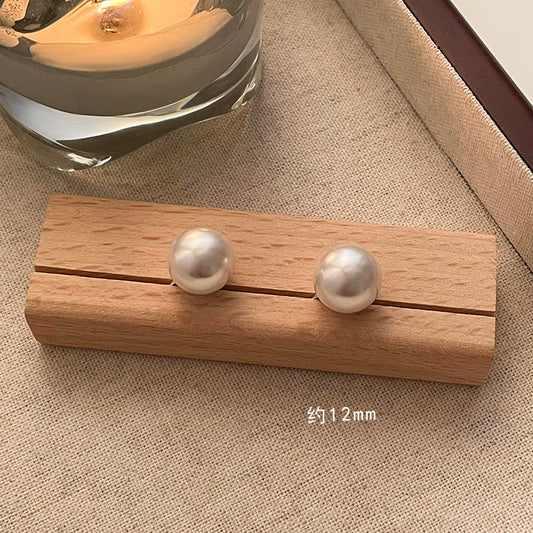 pearl earrings