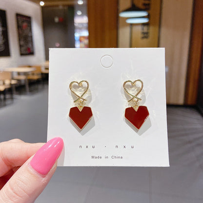 pearl earrings