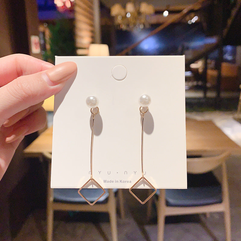 pearl earrings